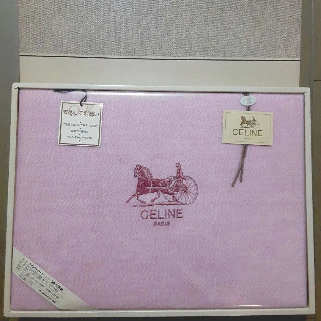 2026年最新】CELINE ウィンターシーツの人気アイテム - メルカリ