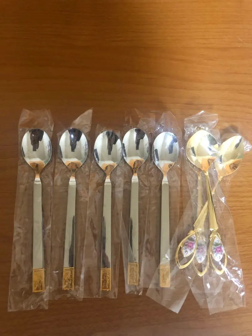 2026年最新】YSLスプーンの人気アイテム - メルカリ