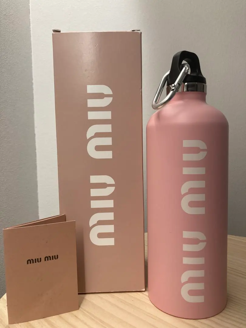 2026年最新】miumiu水筒の人気アイテム - メルカリ