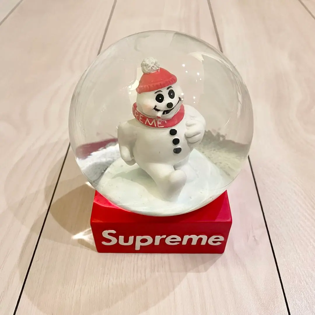2026年最新】スノードーム supremeの人気アイテム - メルカリ