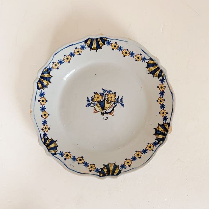18世紀フランスアンティークヌヴェール窯のプレート グルニエイデコ Grenier iDeco Online Shop ブログフランス