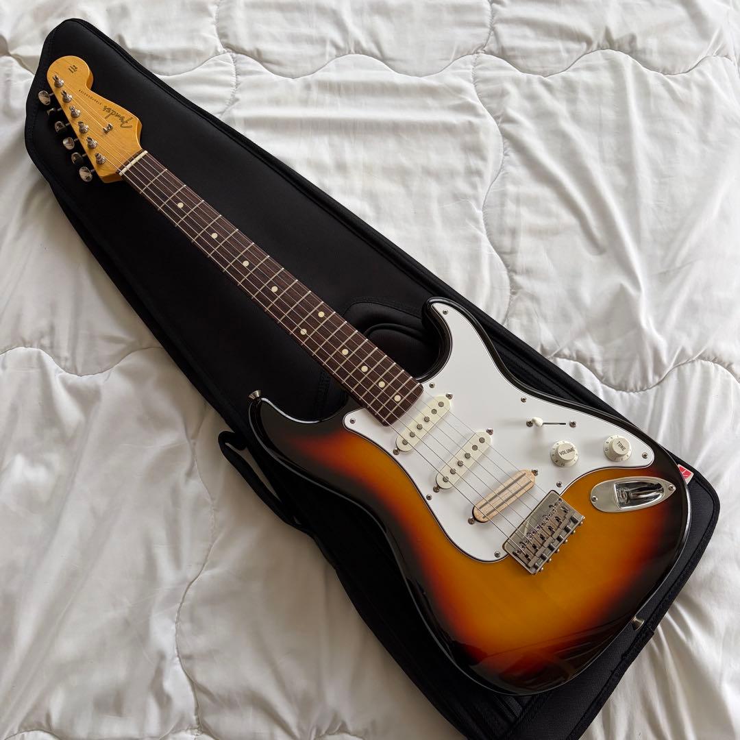 希少美品】Fender ST62SS サンバースト【ショートスケール】 - メルカリ
