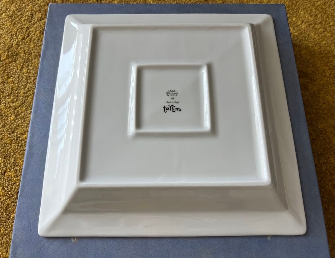 希少　リチャードジノリ トーテム スクエアトレイ リス　24.5cm