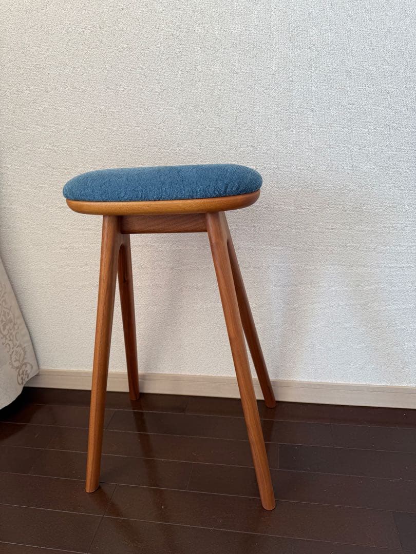 超美品！ナガノインテリア スツール 木製 コッペスツール キッチンスツール 暮らしに寄り添う、心地よい相棒。ナガノインテリア「coupé」のある