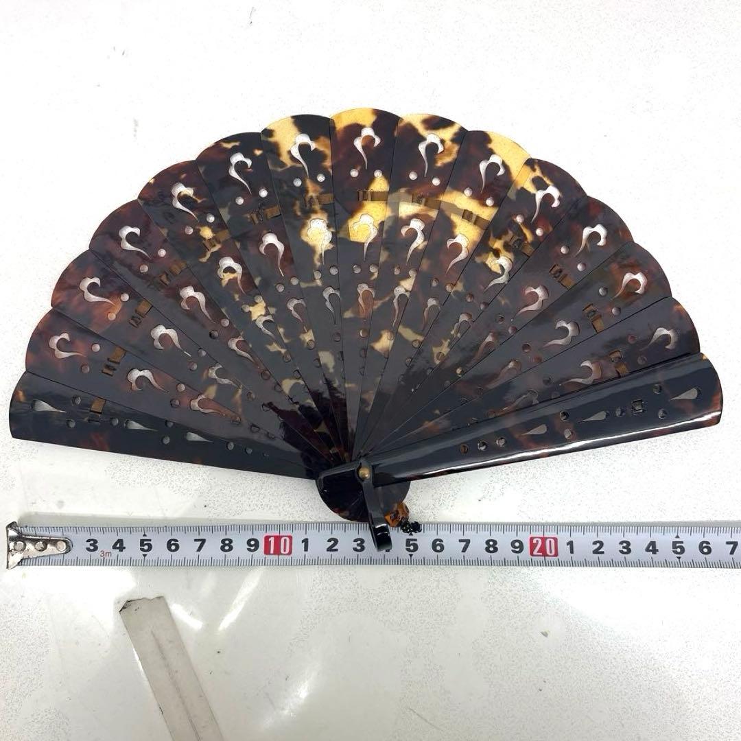 本べっ甲 鼈甲 扇子 センス 透かし彫り 美品 - メルカリ