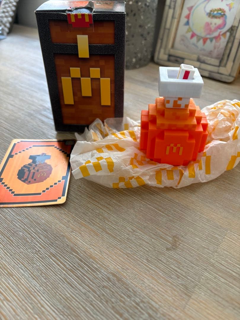 台湾 マクドナルド ハッピーセット マイクラ - メルカリ