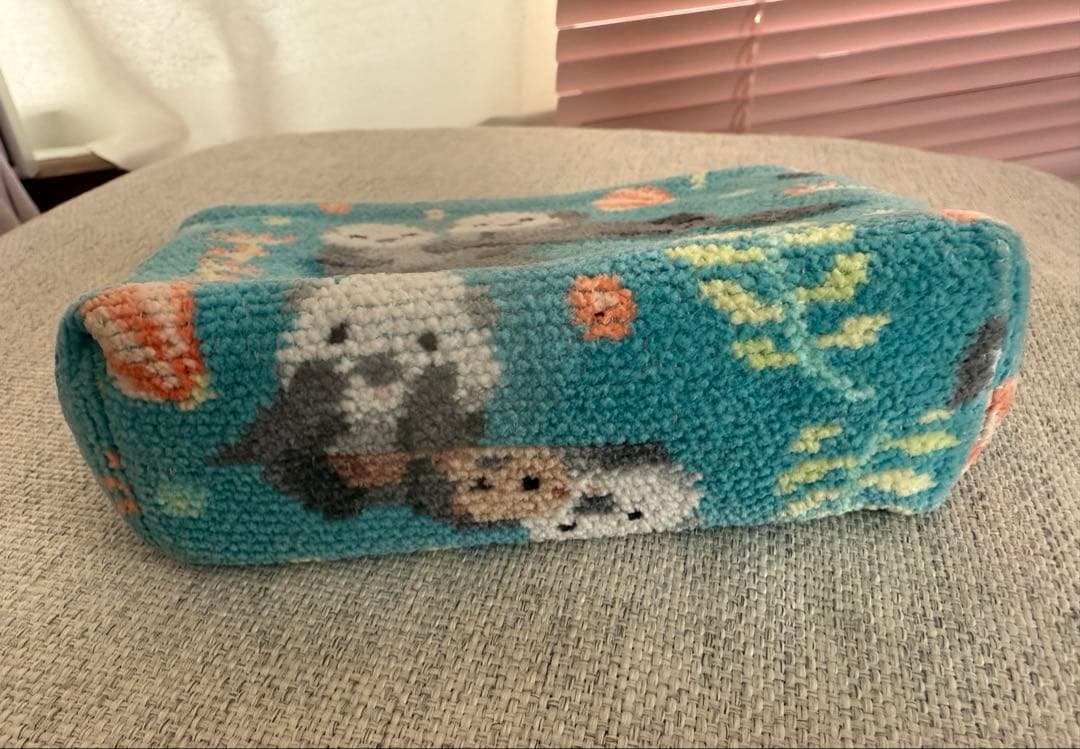 LOVERARY BY FEILER プカプカラッコ 舟型ポーチL - メルカリ