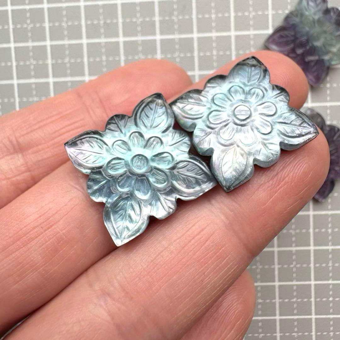 《RiSaO＊様》ブラックオニキス&MOPフラワーカービング＊チャーム