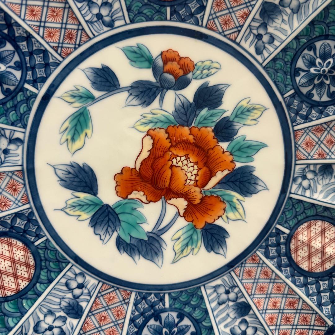 有田名工　年木谷一峰作　菊割親皿　飾り皿　大皿 45cm 皿立て付き