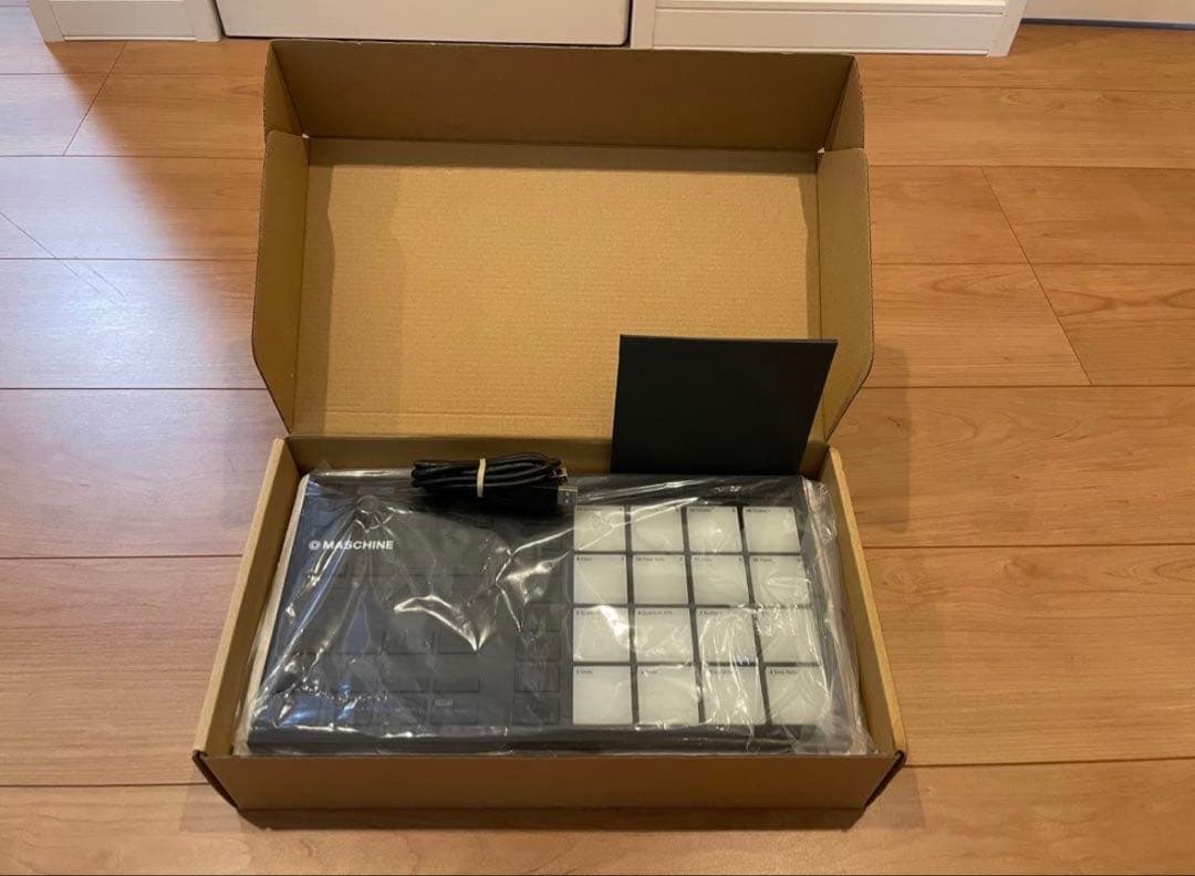 ②NI MASCHINE Mikro Mk3 ライセンス有 Native Instruments Maschine Mikro MK3 – United States