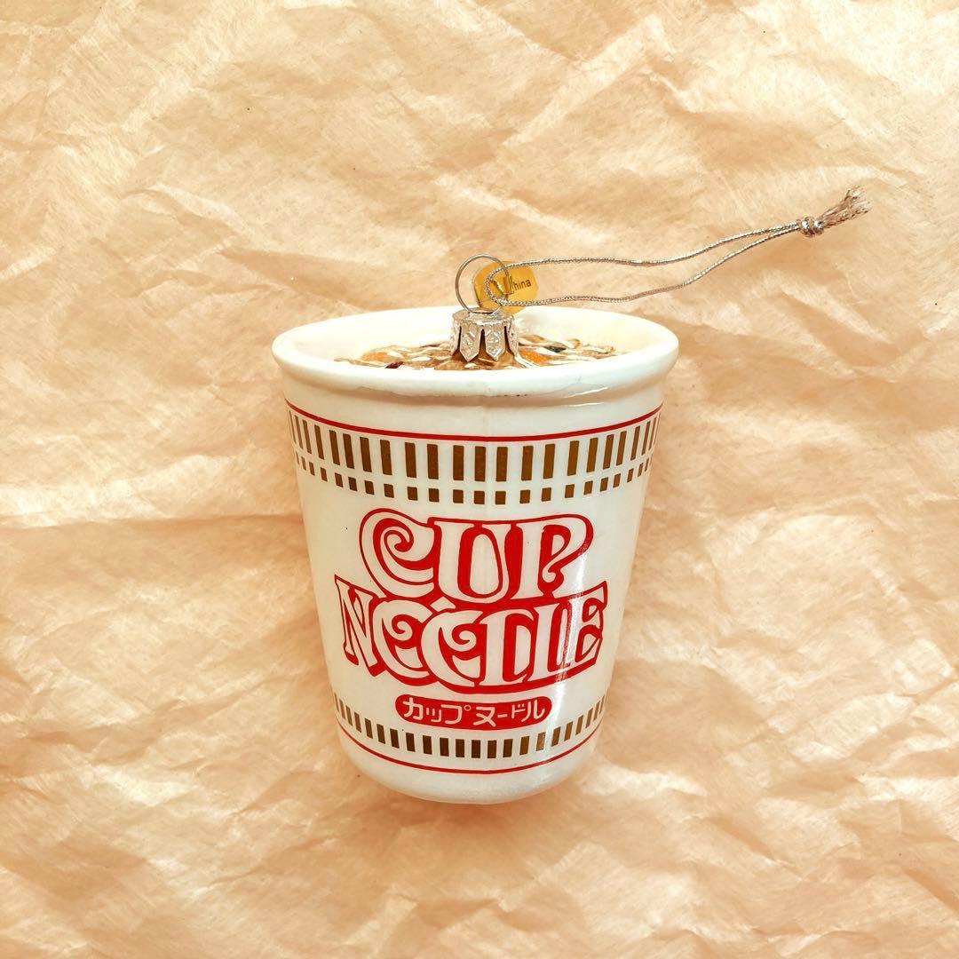 新品未使用 カップヌードル オーナメント① 日清食品「カップヌードル」とディズニーストアの共同企画商品が9月9日