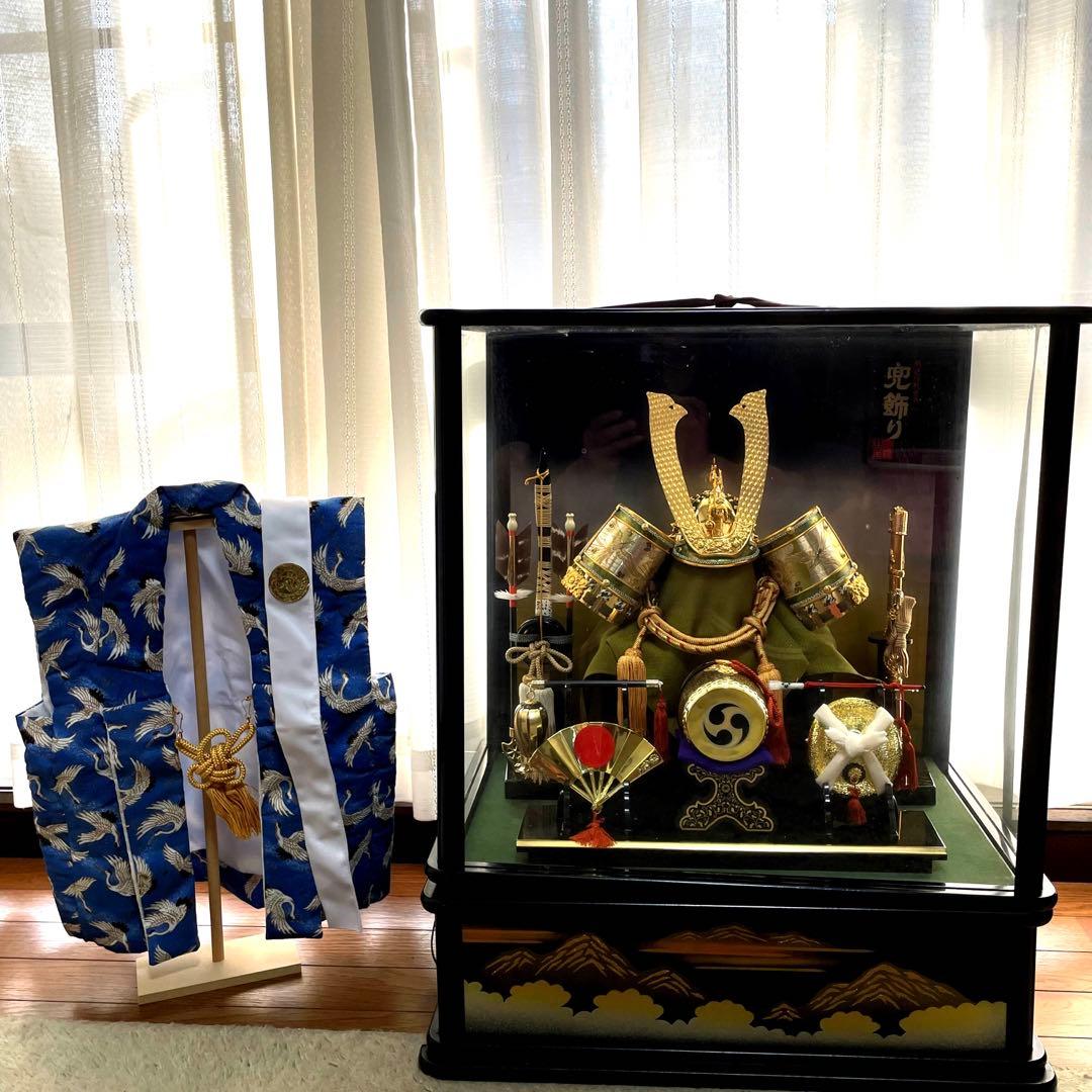 彫金兜　（三品揃） 12号 五月人形 大迫力 豪華 鎧飾り 12号 悠久鎧 間口105cm 本金山水屏風二