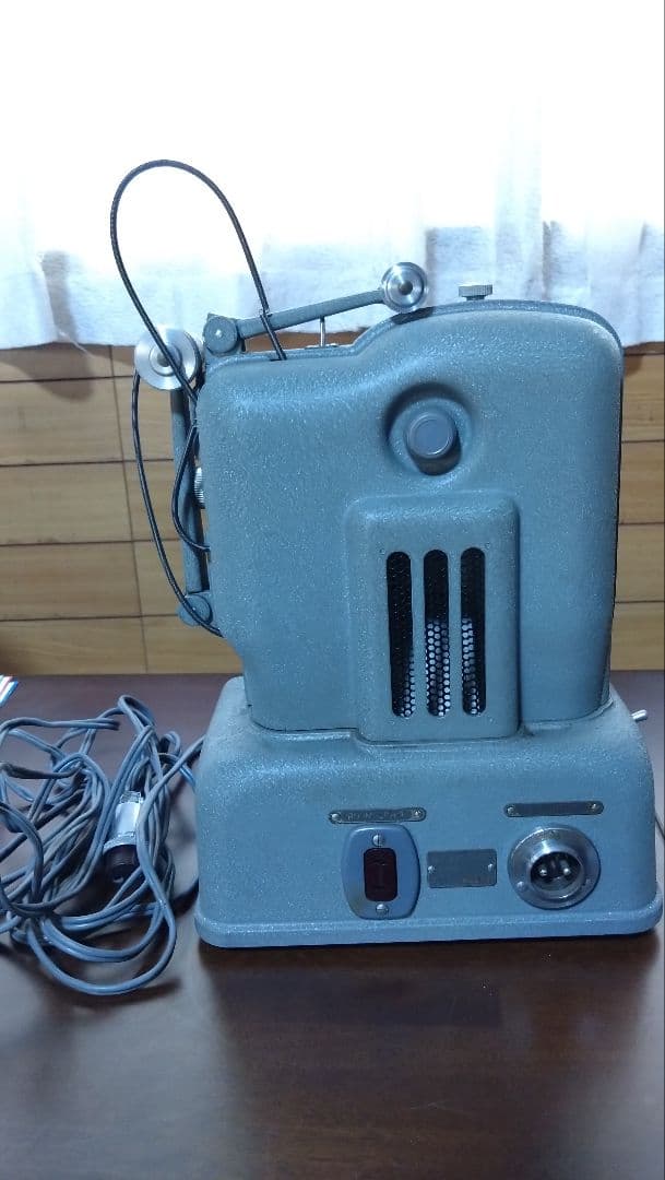 ELMO E-80 8mm 映写機 昭和レトロ・ビンテージ - メルカリ