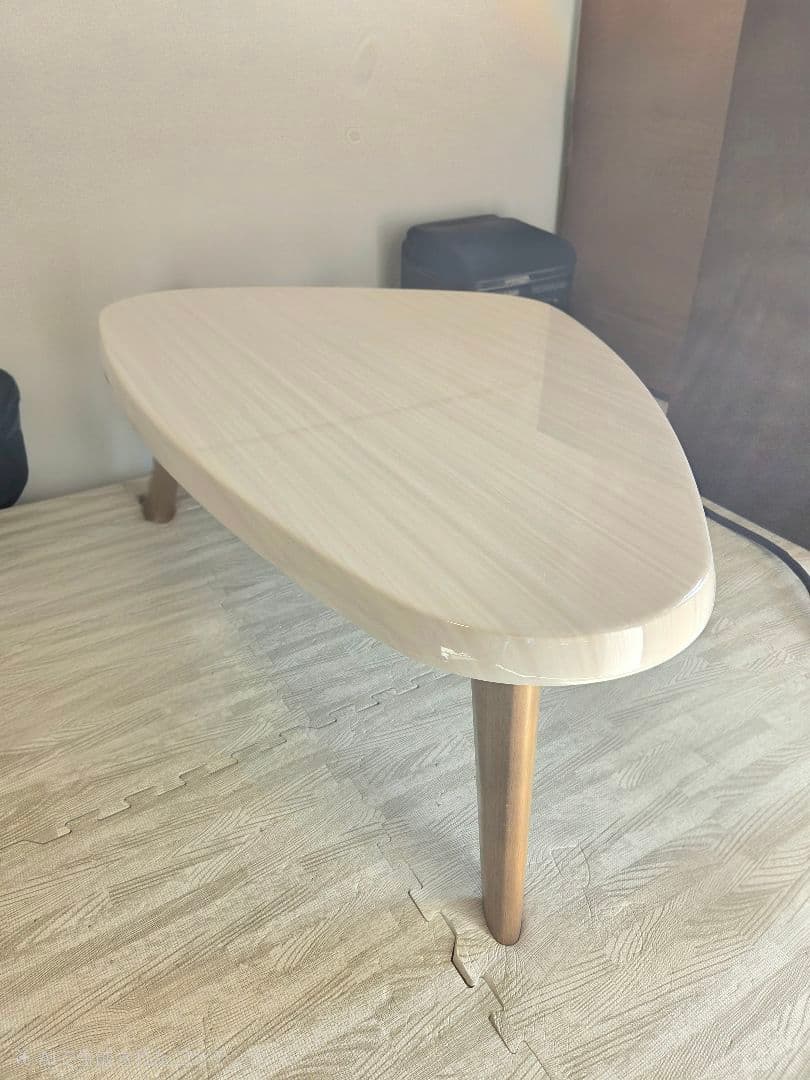 おしゃれローテーブル　白木目　北欧風 楽天市場】変形 ローテーブル 北欧 白 おしゃれ 三角 センターテーブル