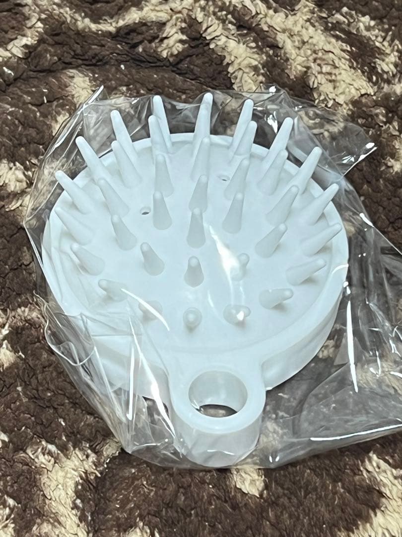 ホワイト スカルプブラシ エスハートエス スカルプブラシ コム レギュラー【送 料無料】--の