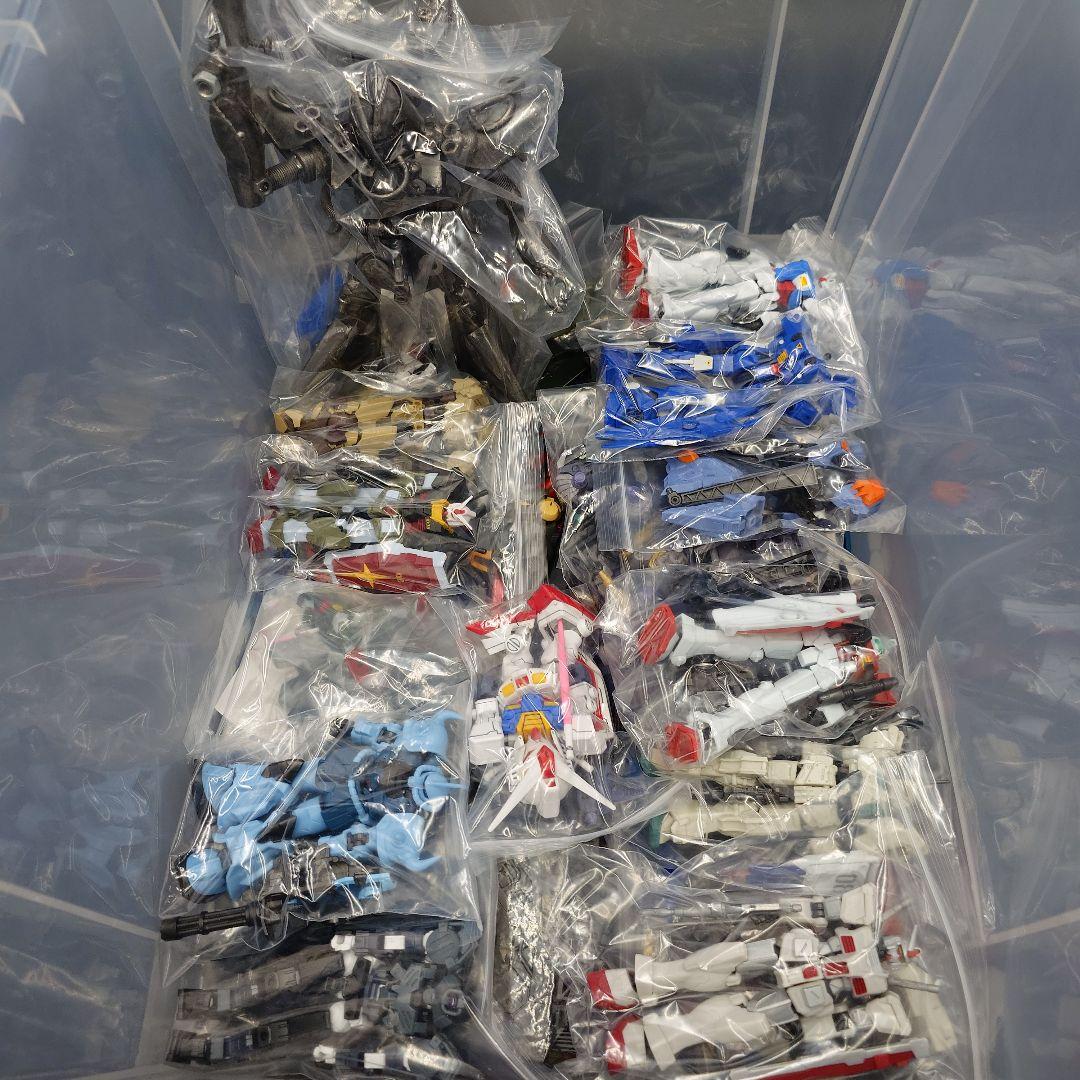 ガンプラ ジャンク品 大量セット (8) 約175体 - メルカリ