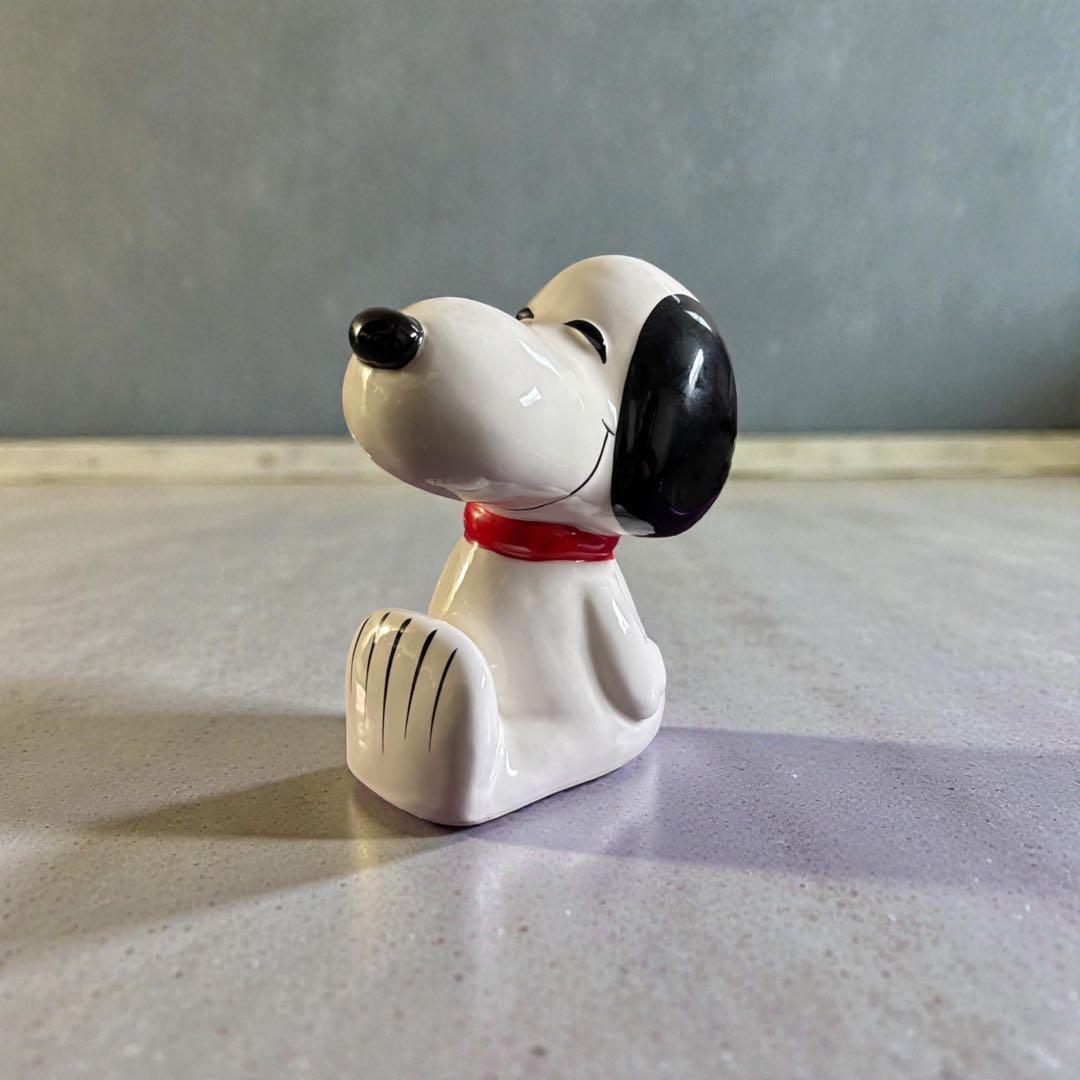 ヴィンテージのスヌーピーのコインバンク(貯金箱)です。 - メルカリ