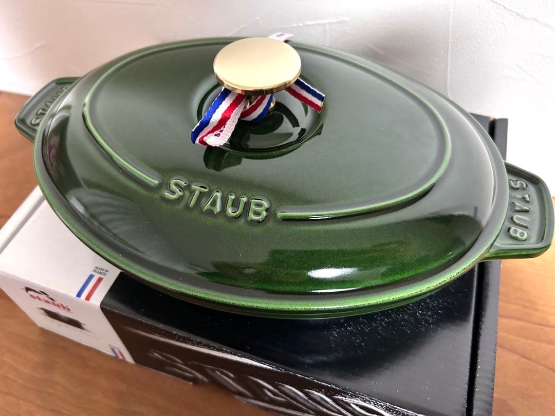 オーバル ホットプレート　 23cm バジルグリーン Staub（ストウブ） オーバル ホットプレート 23cm バジルグリーン
