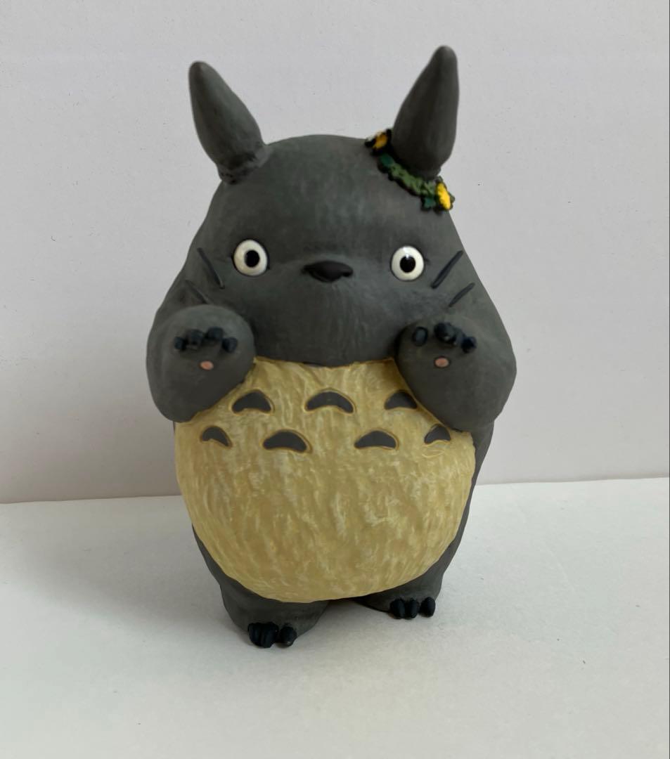 となりのトトロ お花ておしぐるま トトロのみ プランターなし 陶器製 レトロ となりのトトロ みに輪挿し 造花付（トトロのお花傘/9736） | すすのこ