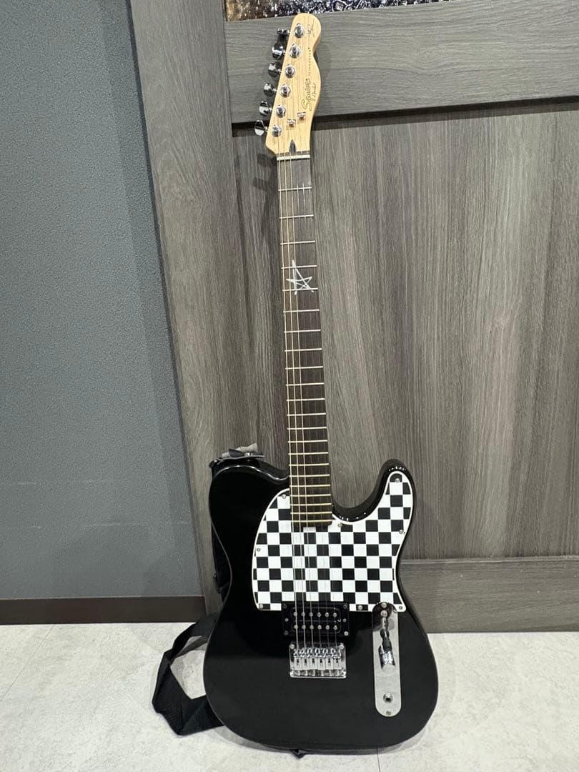 アヴリルラヴィーン　ギター　テレキャスター Squier by Fender Avril Lavigne Telecaster 2007年製買取ました