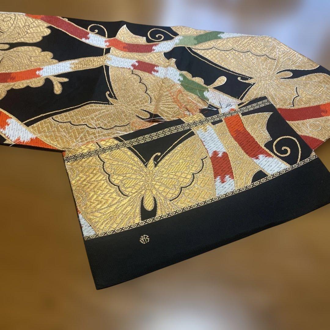 table runner 「立涌に金彩蝶」 帯リメイク 正絹 - メルカリ