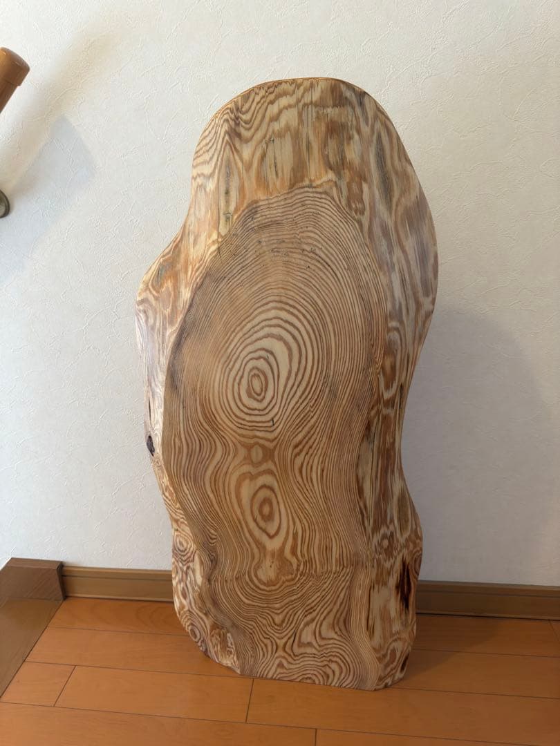 天然杉一枚板極美杢目、自然な曲線型センターテーブル 蜜蝋クリーム