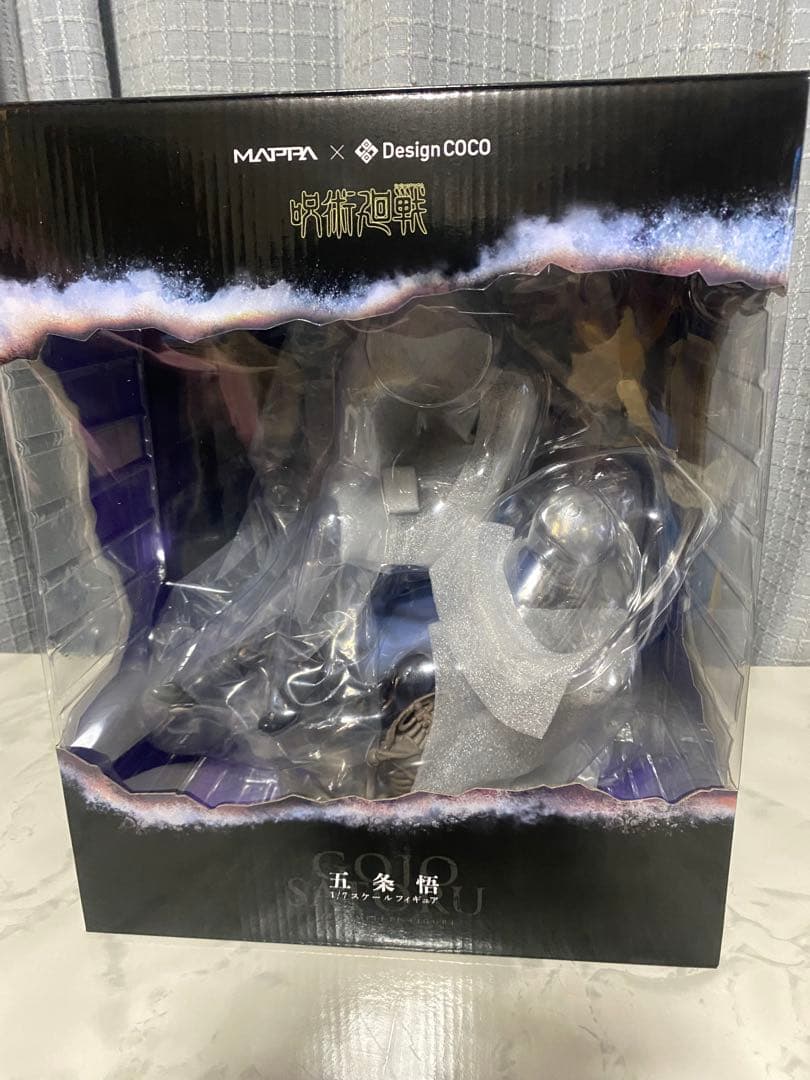 呪術廻戦　MAPPA×デザインココ 渋谷事変 五条悟 1/7スケールフィギュア MAPPA x デザインココ 最強タッグで挑む最高峰の五条悟 | 株式会社