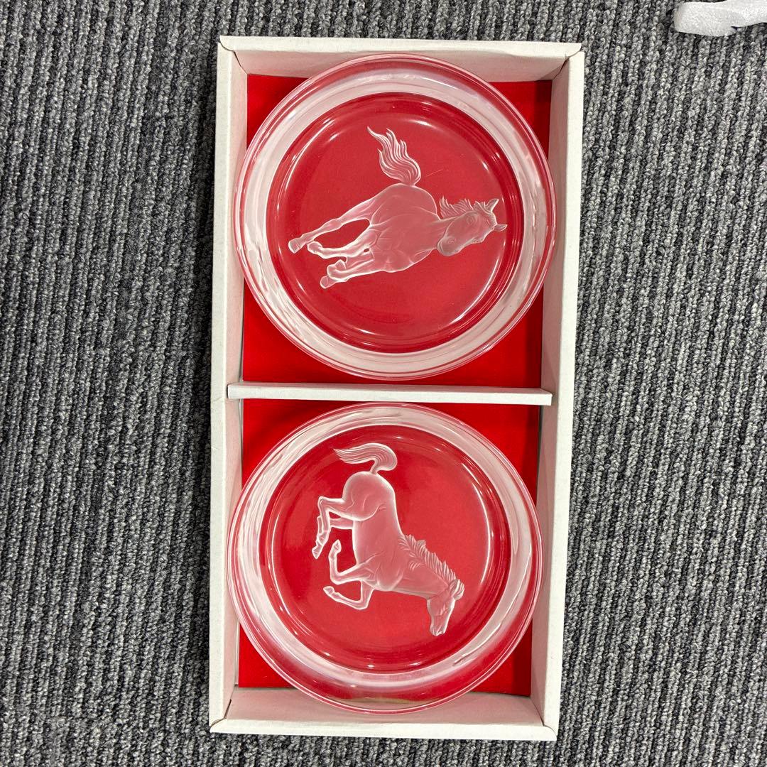日本製ホヤクリスタルワインコースター「馬」アート日本製最高品質のクリスタルガラス 日本製ホヤクリスタルワインコースター「馬」アート彫刻シリーズ、2個