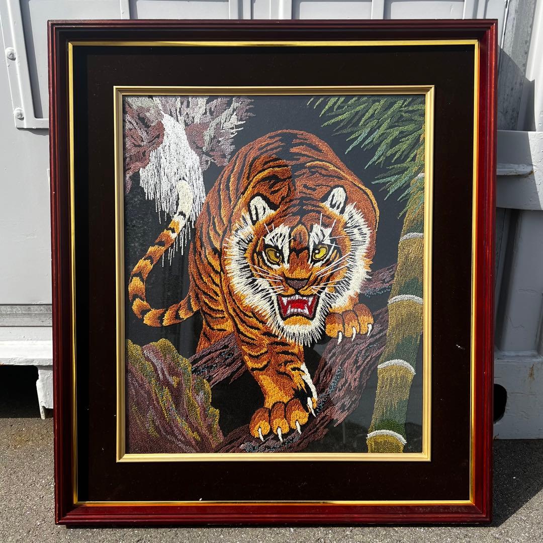 虎 刺繍絵 魔除け | Shop at Mercari from Japan! | Buyee