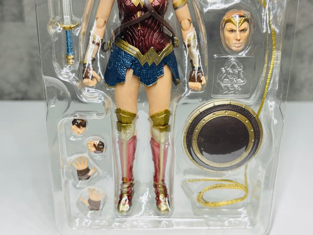 S.H.Figuarts ワンダーウーマン　ジャスティスリーグ