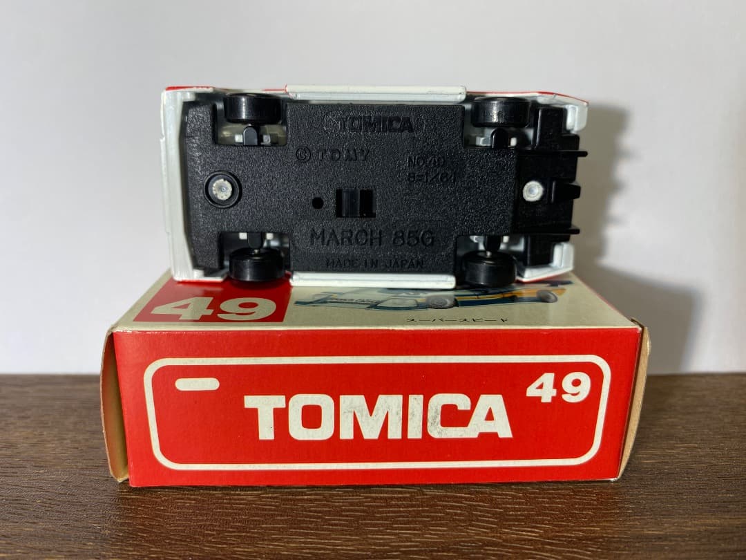 デ*売様 トミカ赤箱 MARCH 85G 日本製 - メルカリ
