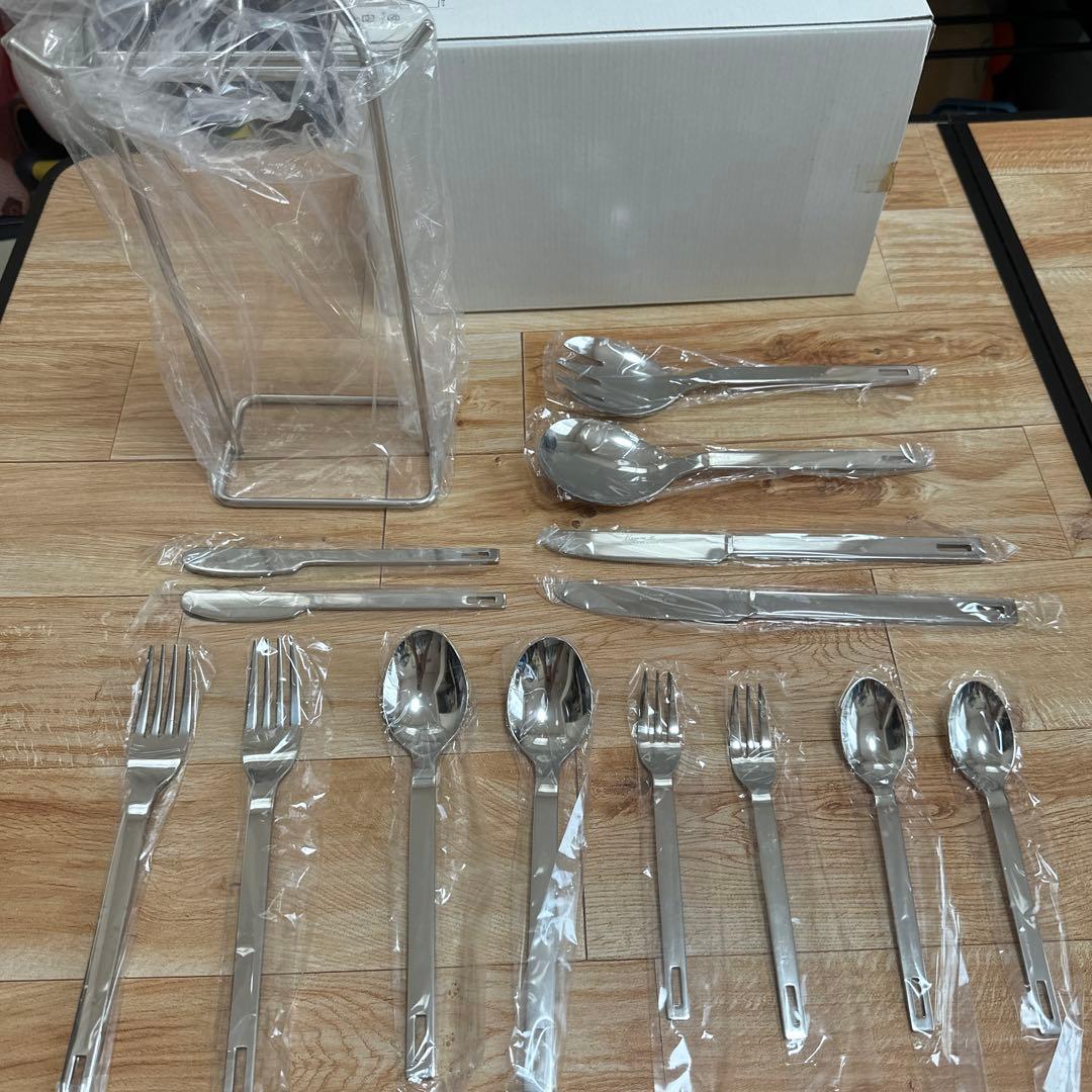 栗原はるみ スタンド付カトラリーデュオセット - メルカリ