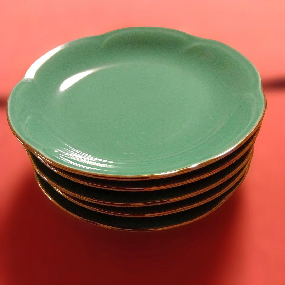 緑色 花びら型皿 5枚セット - メルカリ