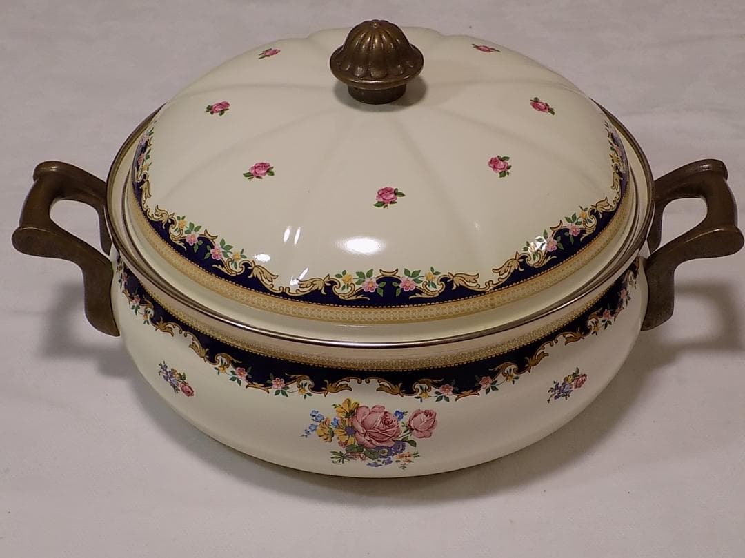 ASTA WEST GERMANY 1970年代のホーロー両手鍋 ほぼ新品 - メルカリ