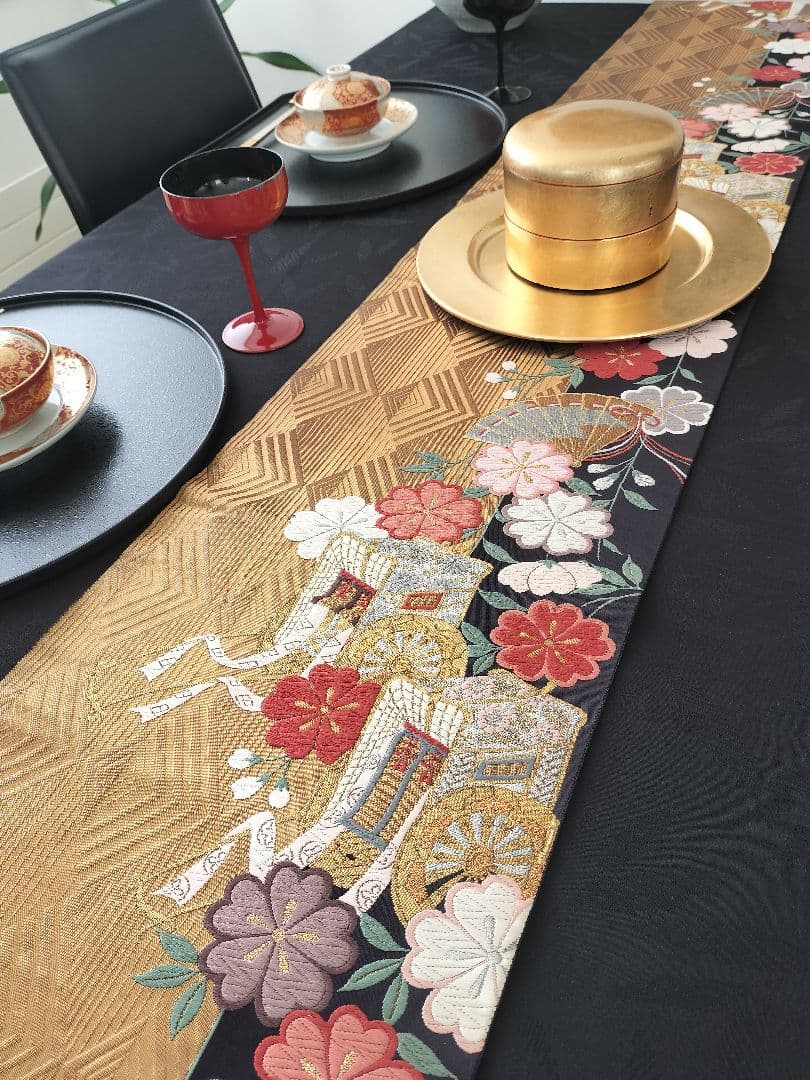 A959☆逸品‼️豪華刺繍‼️ひな祭り‼️テーブルランナー2m9cm - メルカリ