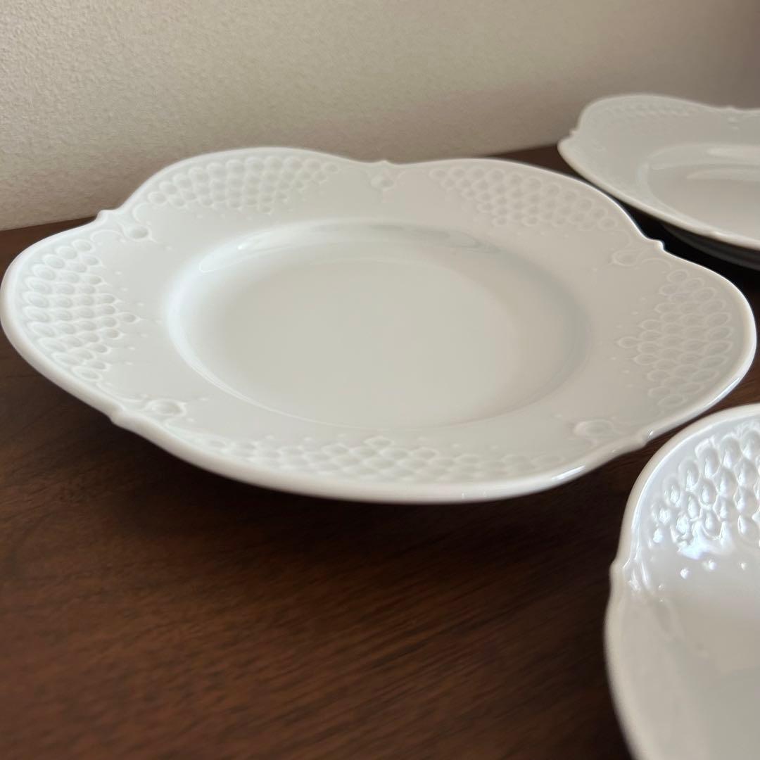 マイセン ホワイトレリーフ ティー&コーヒーカップ・ソーサー