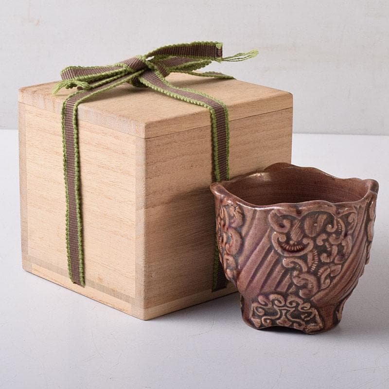 中国　紫交趾　花口酒盃　時代箱　C　R8473 栗山園オンライン通販部 / 【出物】 紫交趾花丸皆具 中村翠嵐