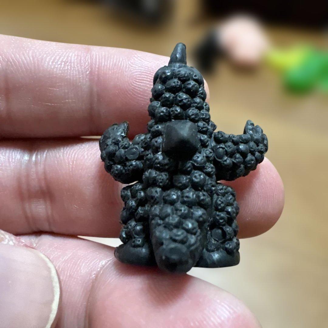 レッドギラス 怪獣消しゴム 黒色 当時物 ポピー - メルカリ