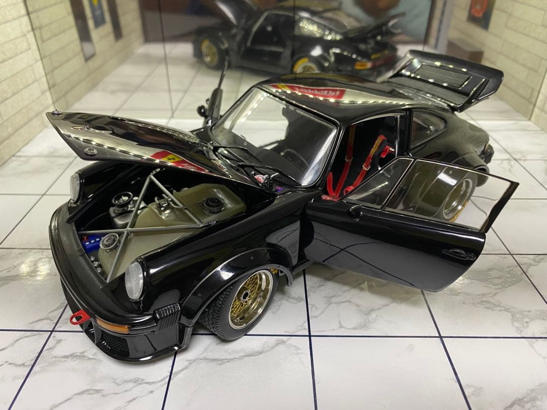 エグゾト 1/18 モデルカー 1976 ポルシェ 934 RSR - メルカリ