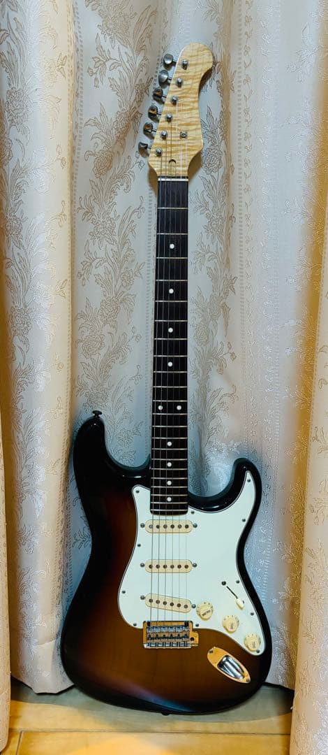 FUJIGEN フジゲン ストラトモデル ハカランダ指板 - メルカリ