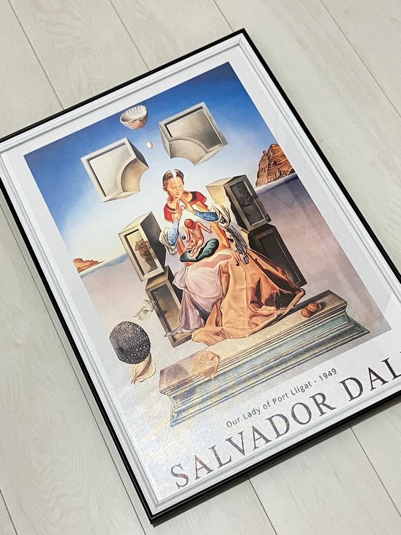 額縁付き】 A2 ポスター サルバドール・ダリ 女性 - メルカリ