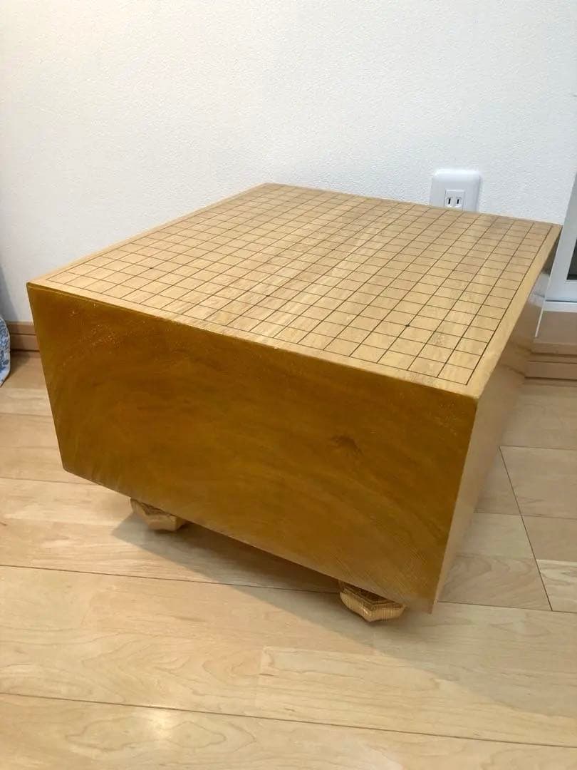 碁盤 囲碁 道産　天然木　脚付 ヘソ有 カバー付【大幅値下げしました】 囲碁盤 あし付 へそ付 天然木 脚付 脚付き ヘソ付 天然木 碁盤 囲碁