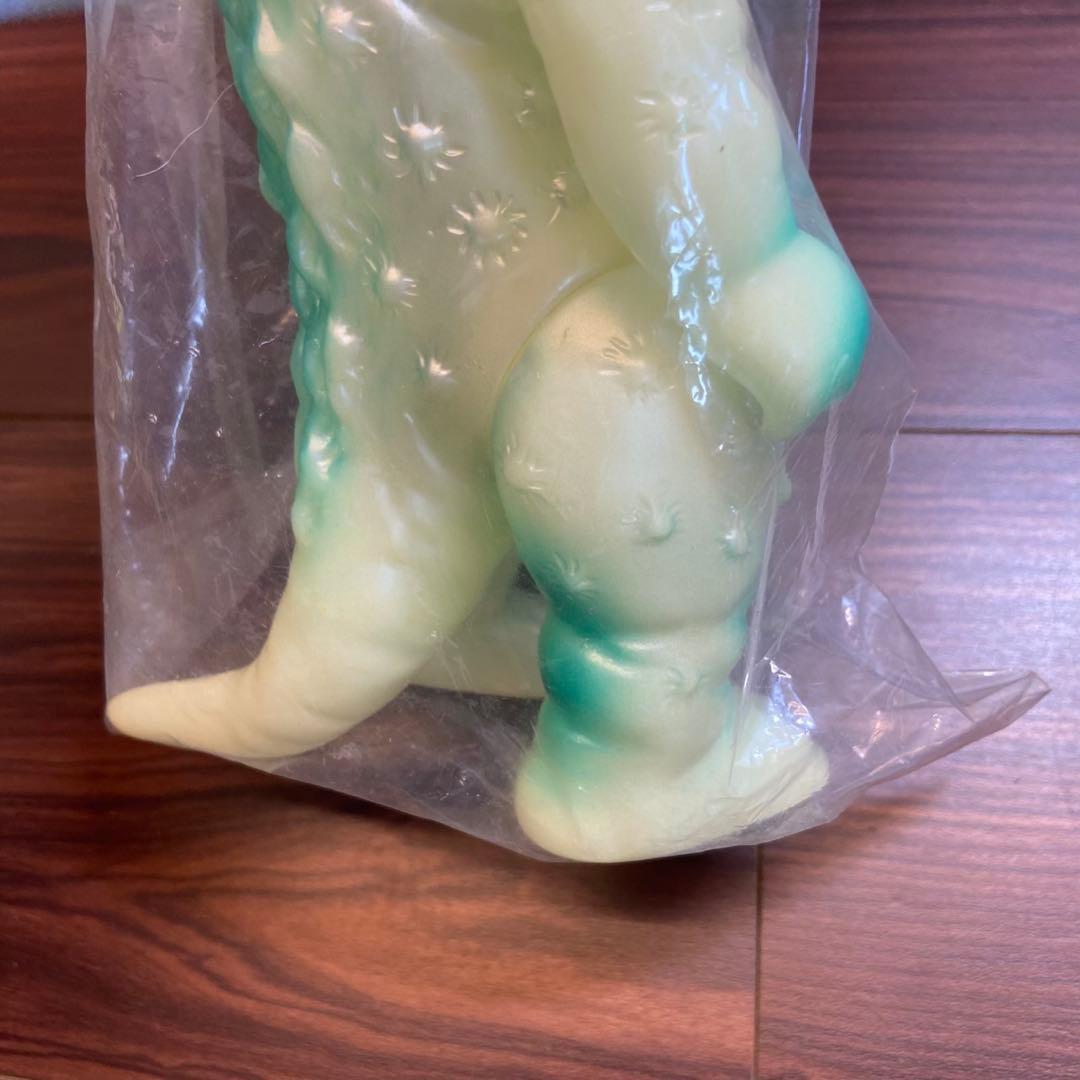 ブルマァク m1号 ミニラ 蓄光成型 新品未使用 5776 - メルカリ