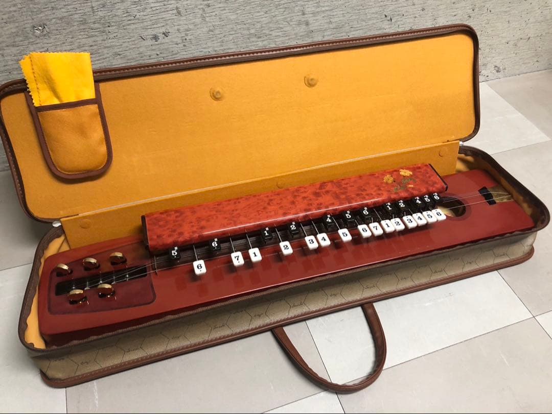 【希少】 生産完了品 電気大正琴 ゆり　琴城流