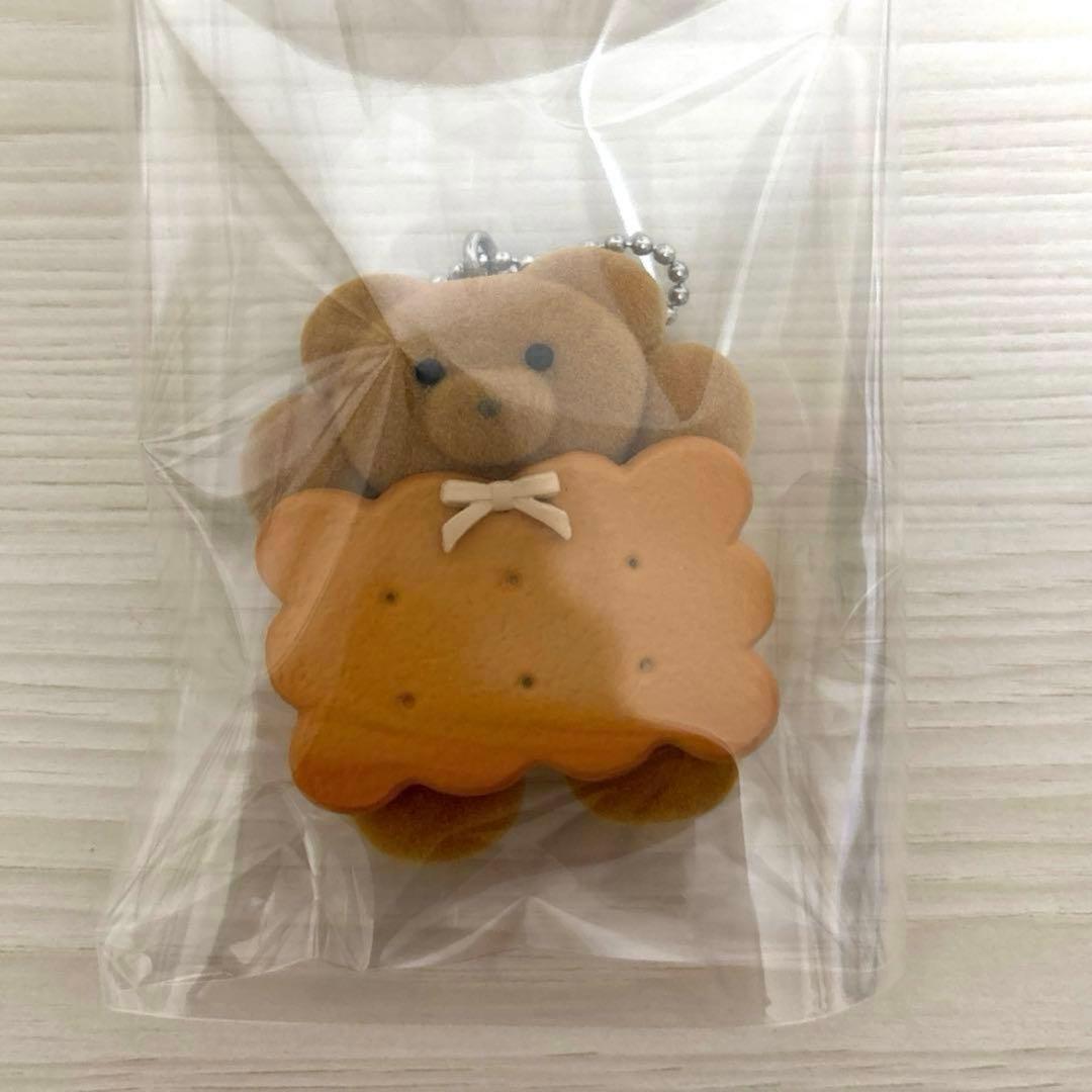 メイリーパーラー バターサンドクッキー くまちゃん ガチャ - メルカリ