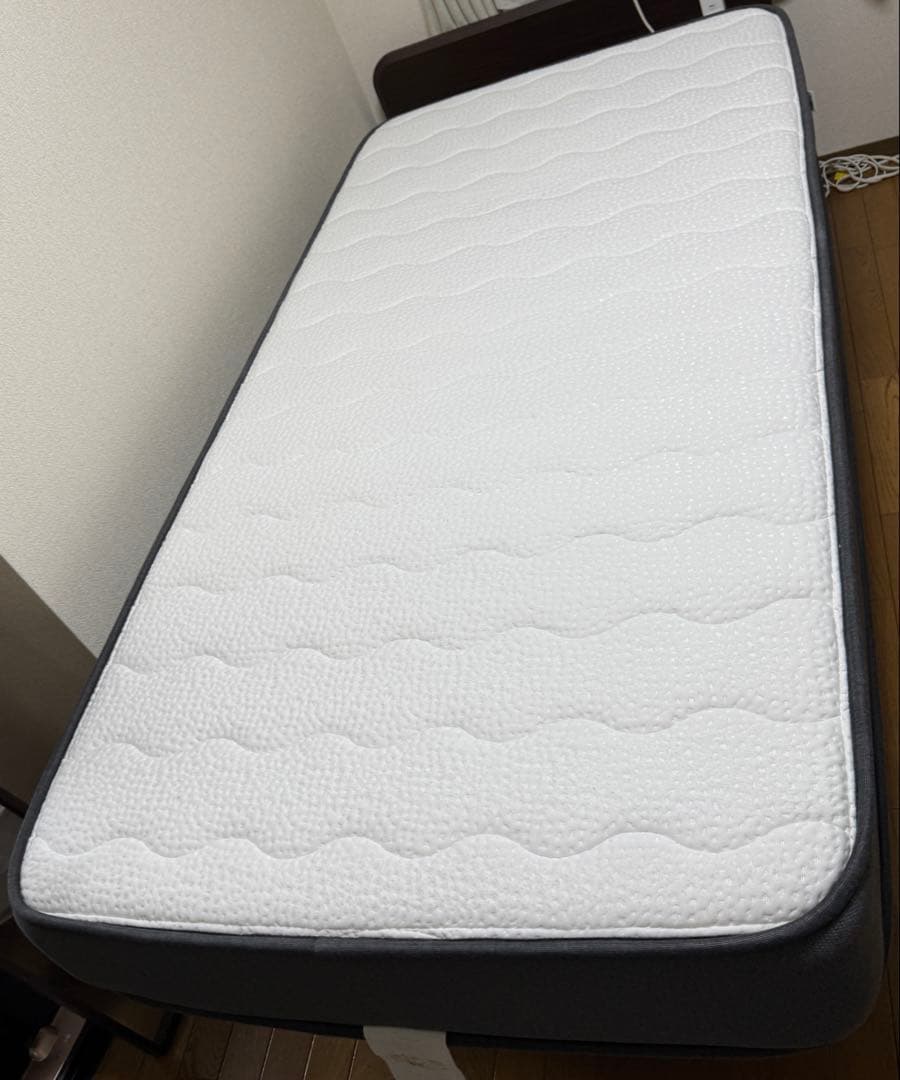 NELLシングル スプリングマットレス ホワイト 薄型ポケットコイルマットレス 11cm厚 セミシングル ベッドマットレス