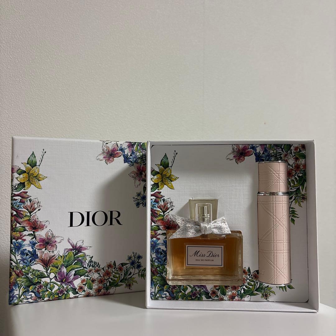 Dior Miss Dior Eau de Parfum セット DIOR Miss Dior Eau de Parfum and Travel Spray Set | Holt Renfrew