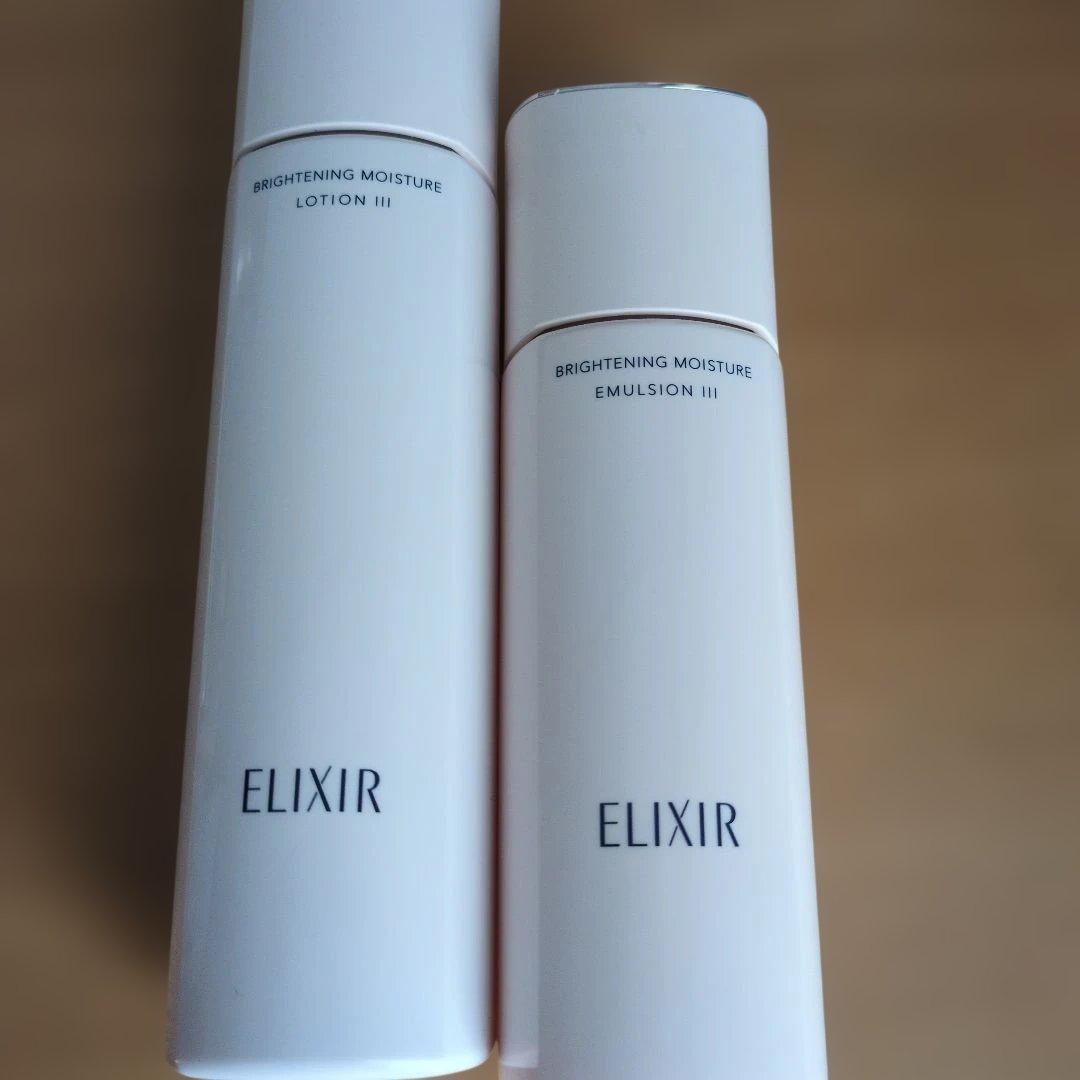 エリクシールブライトニングローションエマルジョンWT Ⅲ - メルカリ