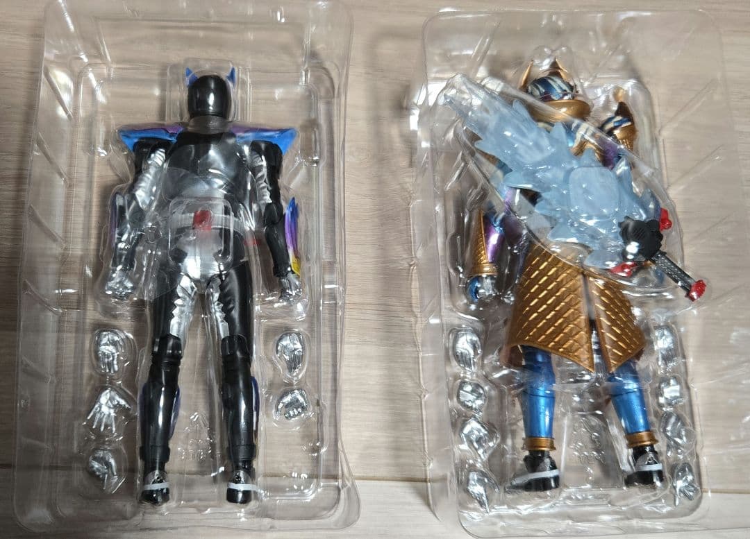 S.H.Figuarts 仮面ライダー ガヴ ポッピングミ、ブリザードソルベ