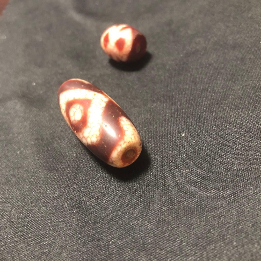 特価‼️西蔵老礦紅朱砂龍紋虎牙金剛星辰天地天珠、金剛杵天珠セット